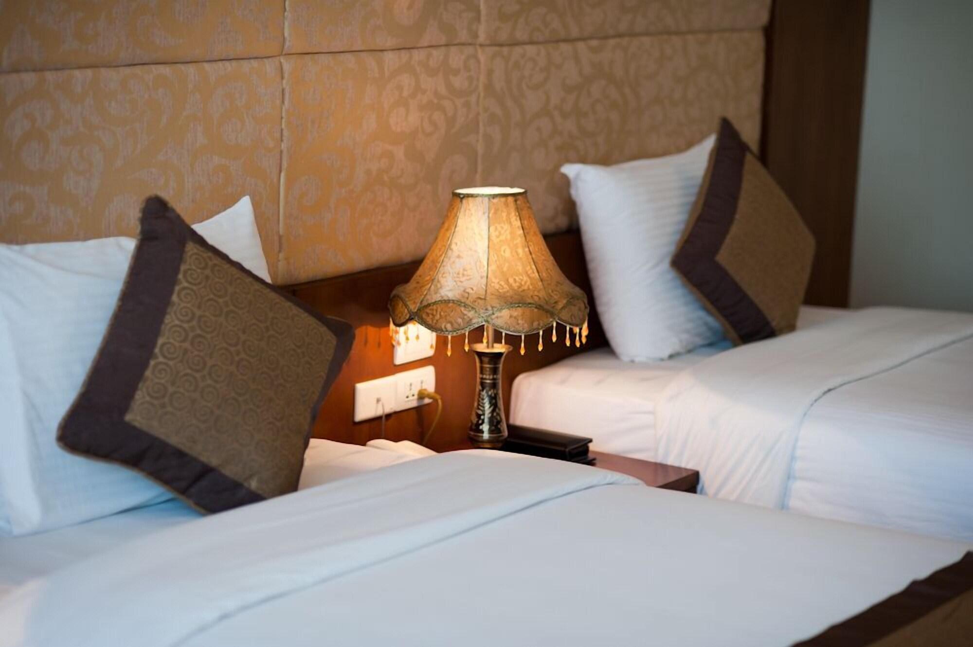 Muong Thanh Grand Xa La Hotel Hanoi Esterno foto