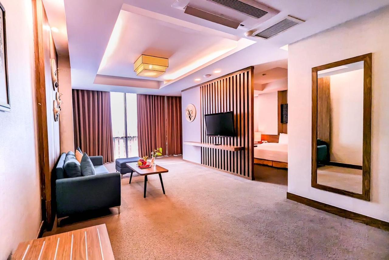 Muong Thanh Grand Xa La Hotel Hanoi Esterno foto