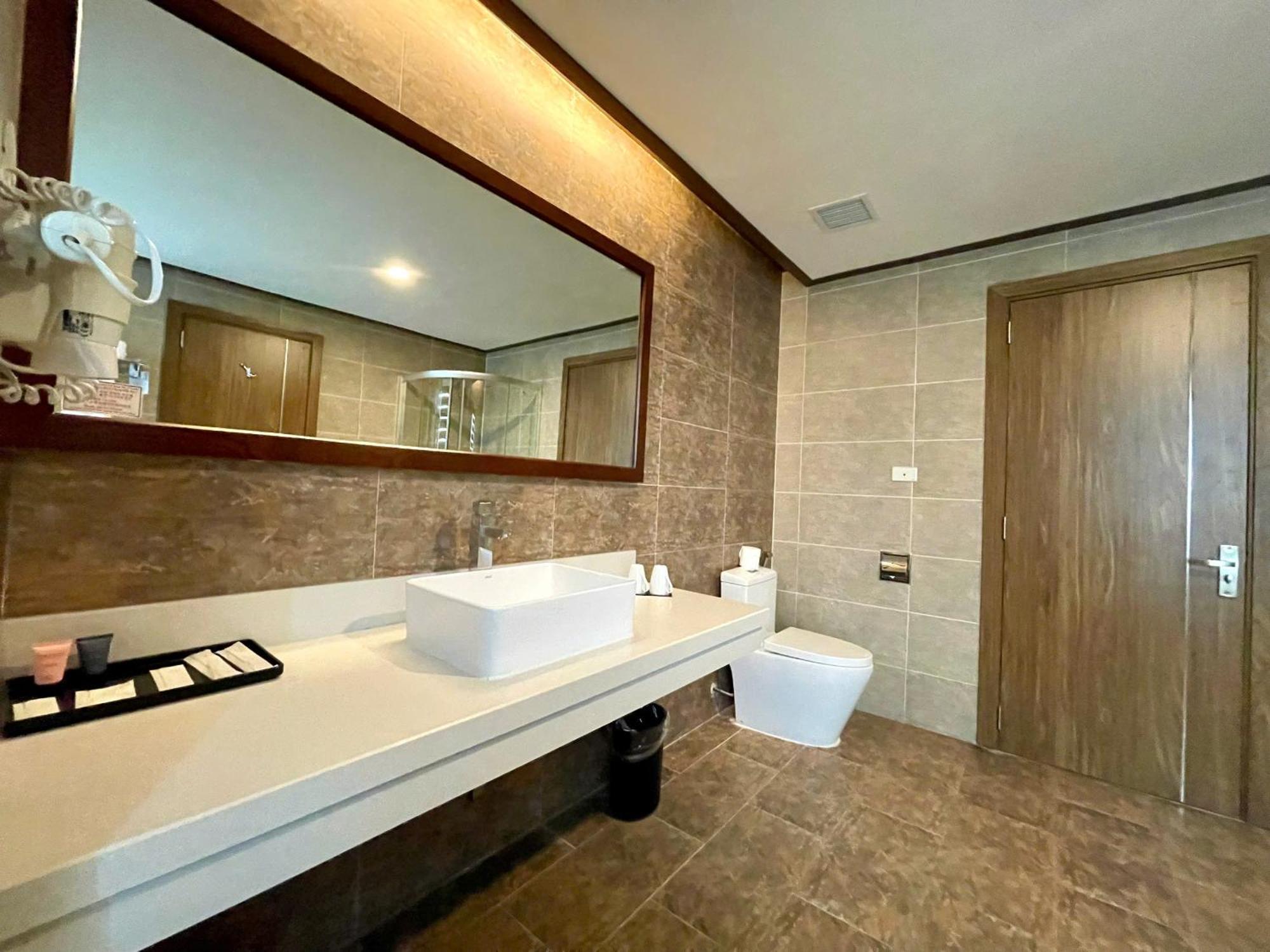 Muong Thanh Grand Xa La Hotel Hanoi Esterno foto