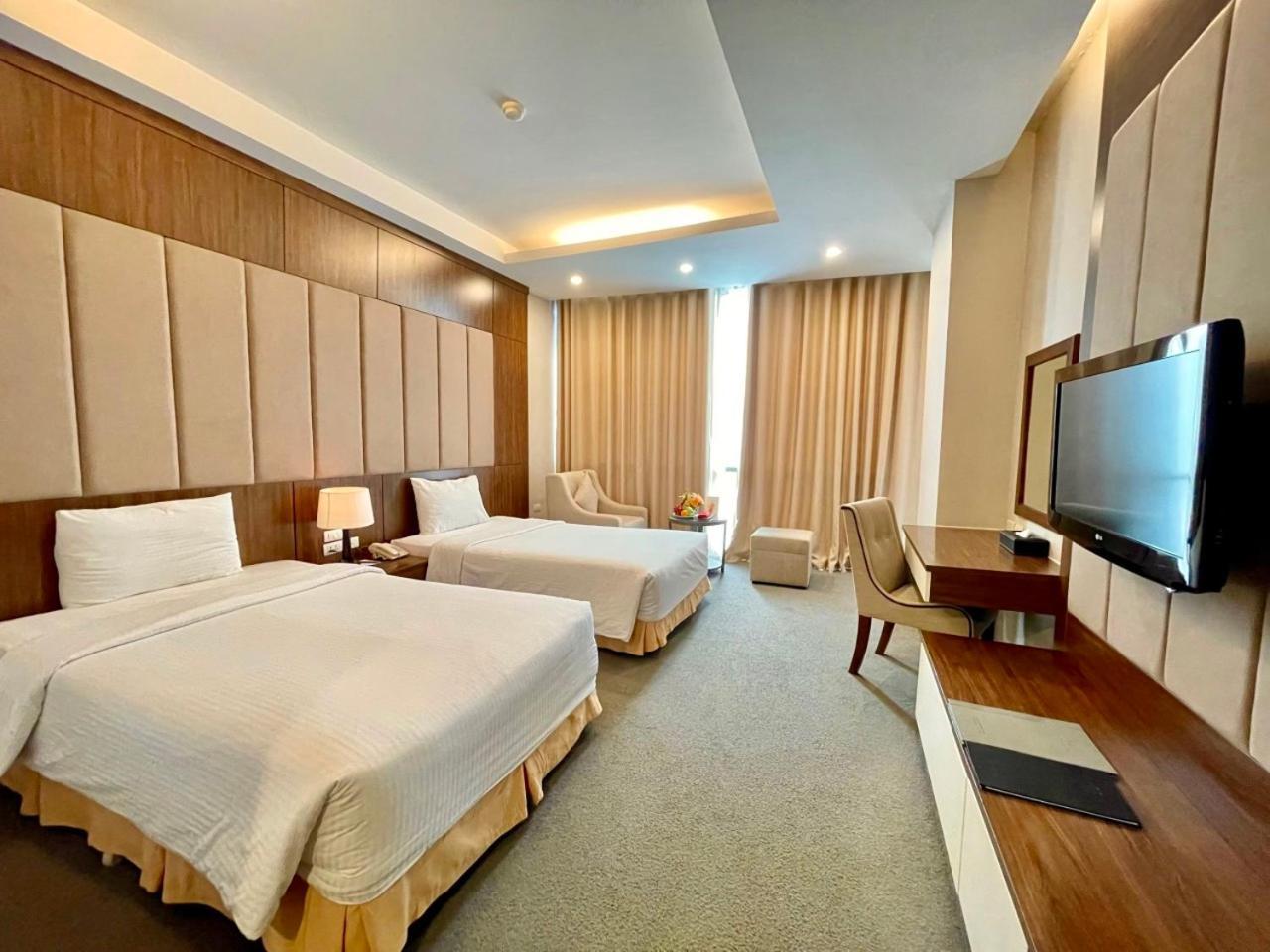 Muong Thanh Grand Xa La Hotel Hanoi Esterno foto
