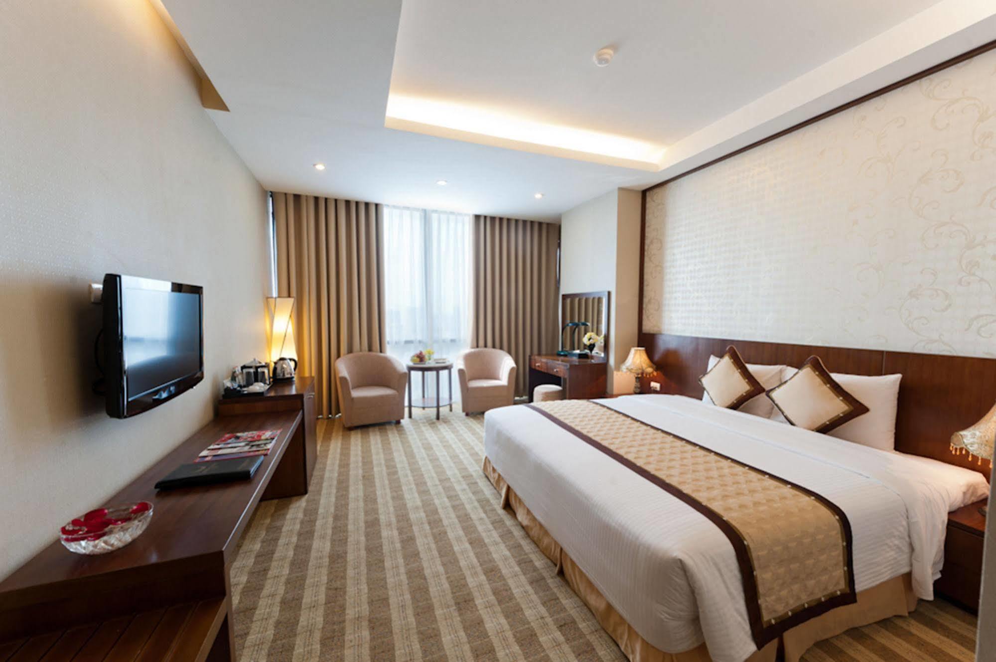 Muong Thanh Grand Xa La Hotel Hanoi Esterno foto