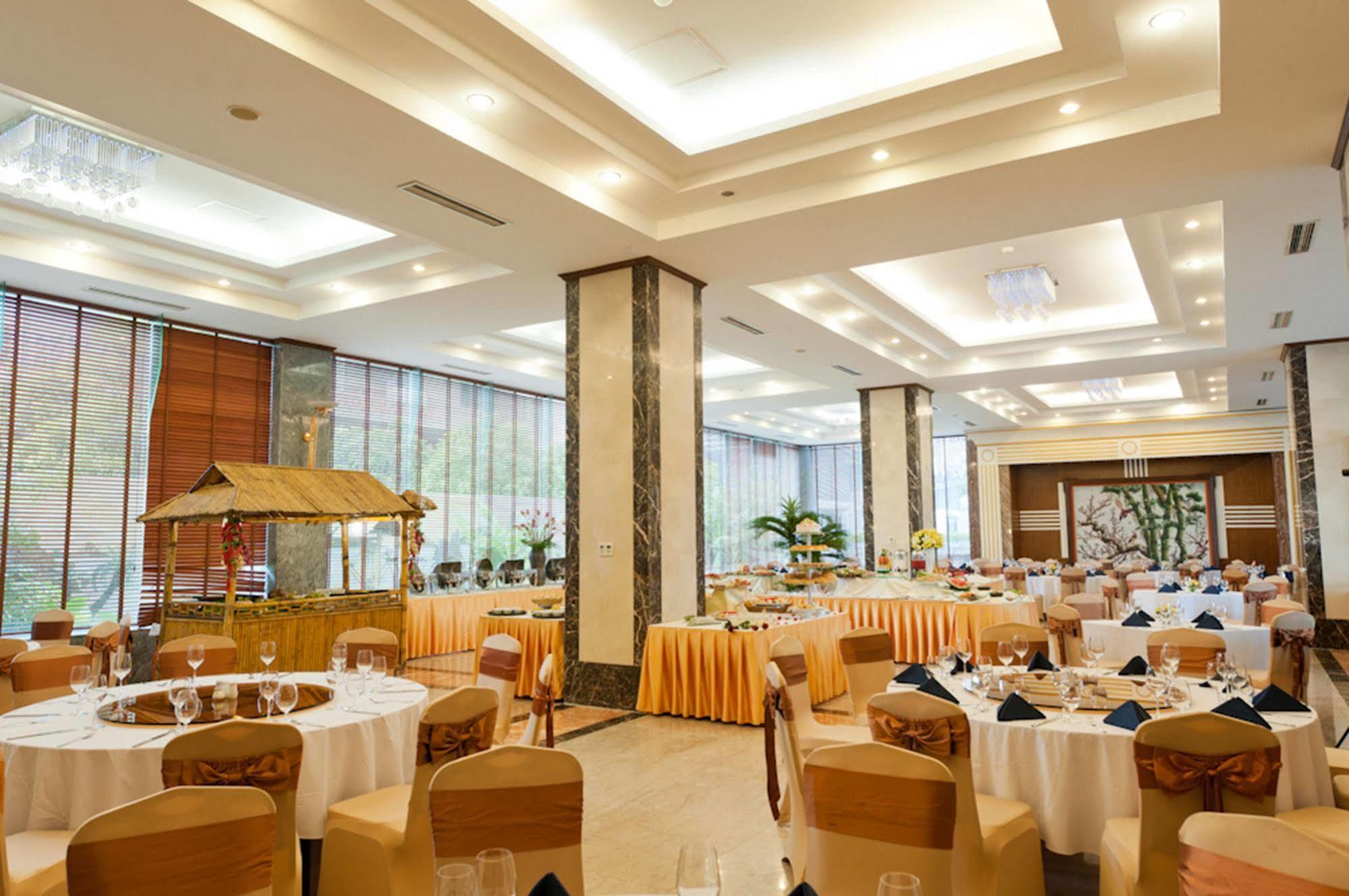Muong Thanh Grand Xa La Hotel Hanoi Esterno foto